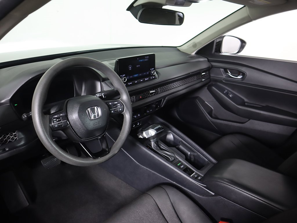 Used 2023 Honda Accord EX image 25