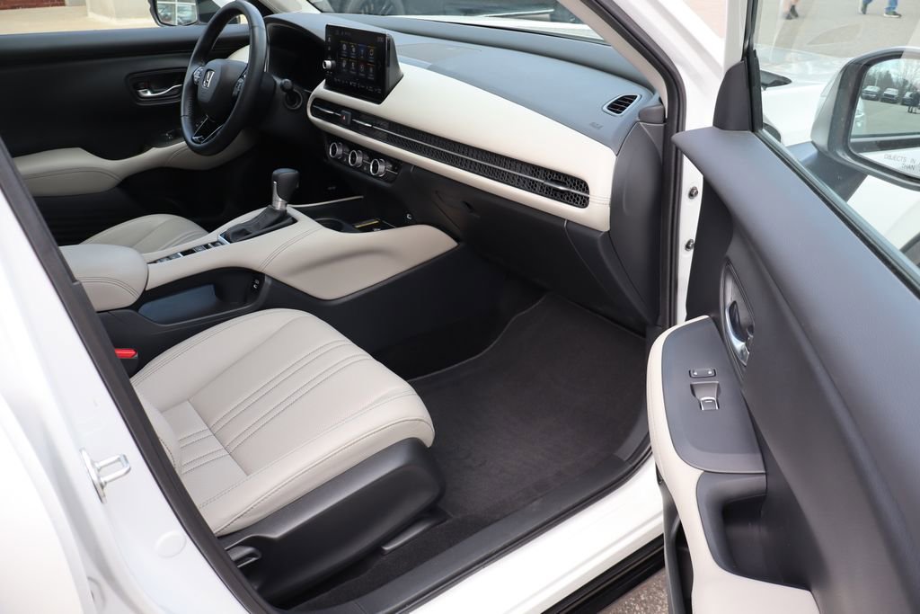 Used 2025 Honda HR-V EX-L image 43