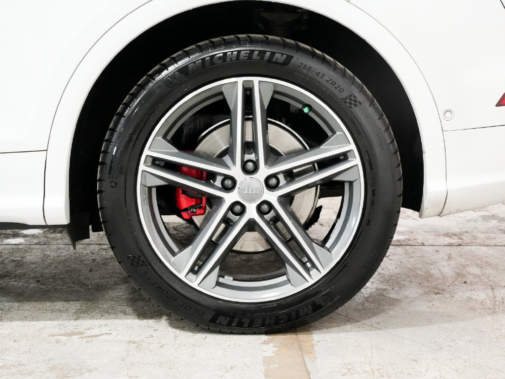 Used 2019 Audi SQ5 Prestige w/ Prestige Package AWD/4WD image 44