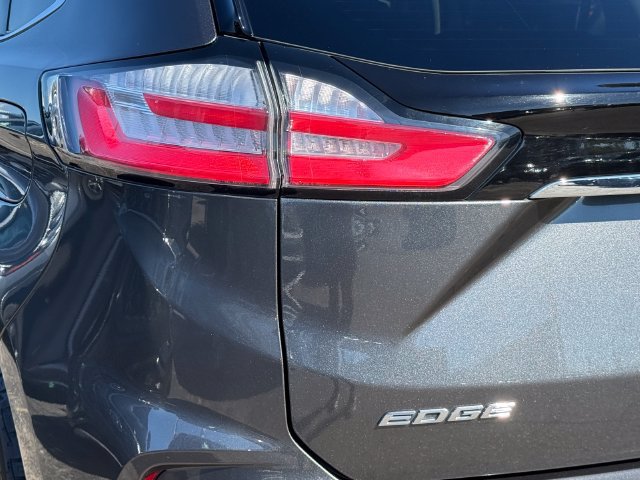 Used 2020 Ford Edge SEL w/ Convenience Package AWD/4WD image 28