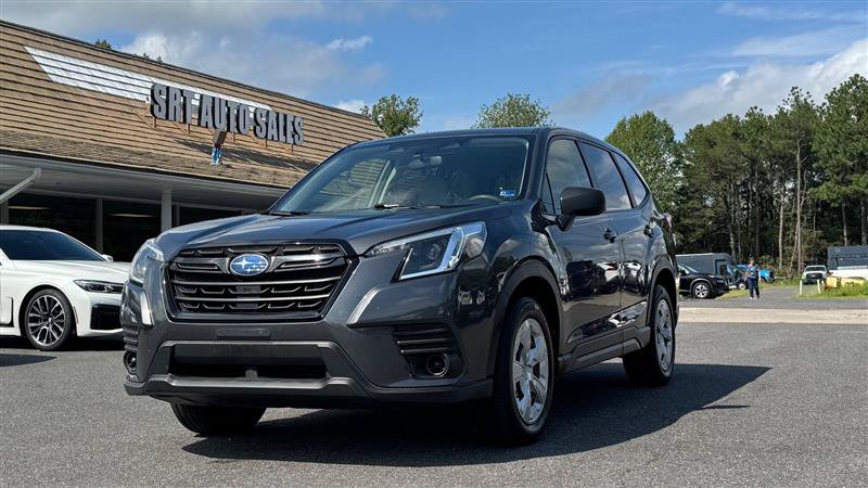 Used 2023 Subaru Forester AWD/4WD image 2