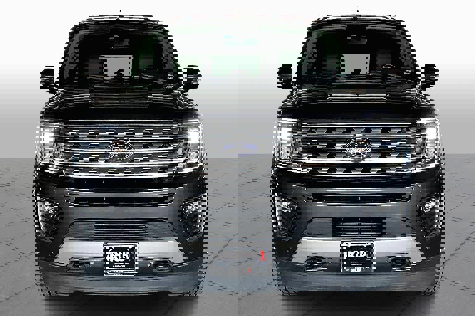 Used 2020 Ford Expedition Limited w/ Special Edition Package image 3