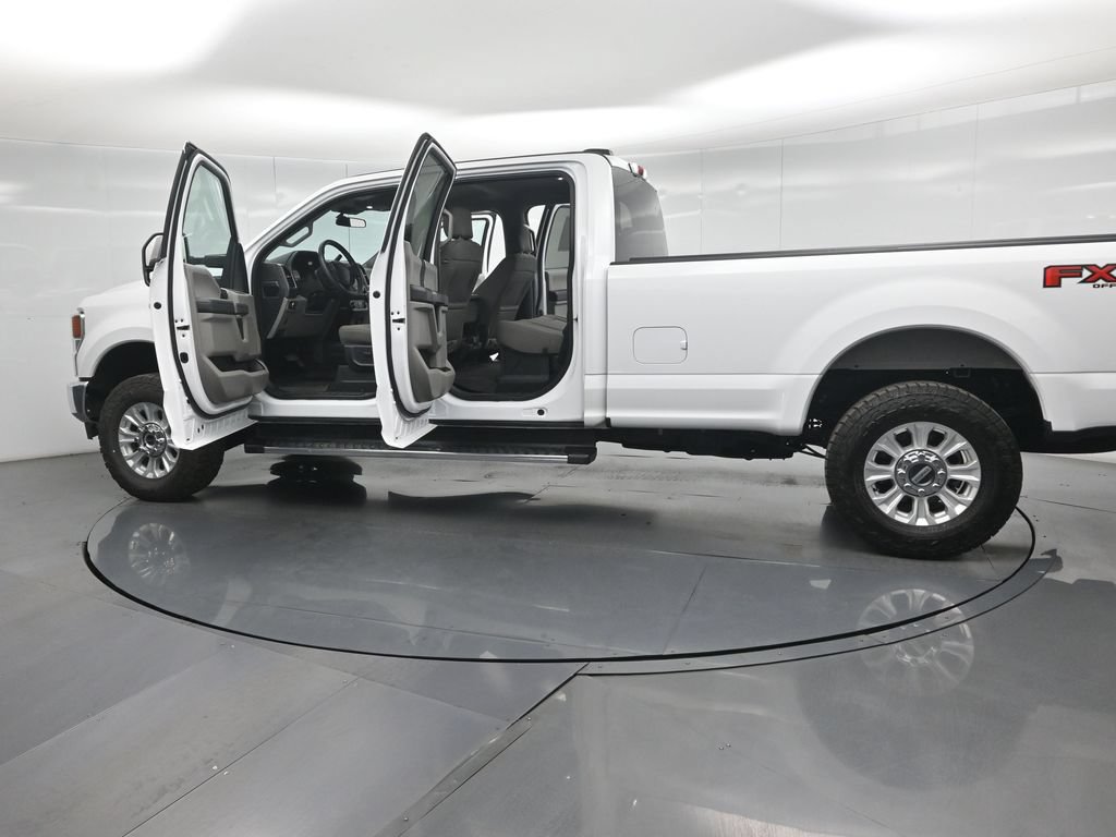 Certified 2020 Ford F350 XLT w/ XLT Value Package AWD/4WD image 31