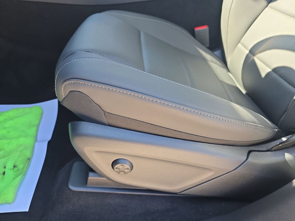 New 2026 Mercedes-Benz GLS 450 4MATIC image 28