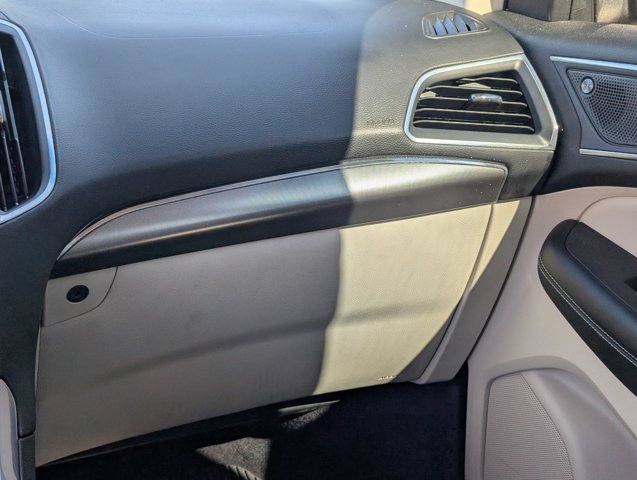 Used 2023 Ford Edge Titanium AWD/4WD image 24