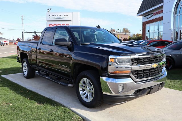Used 2016 Chevrolet Silverado 1500 LT w/ All Star Edition image 2