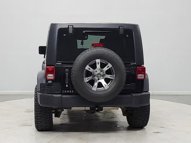 Used 2015 Jeep Wrangler Unlimited Rubicon w/ Connectivity Group image 6