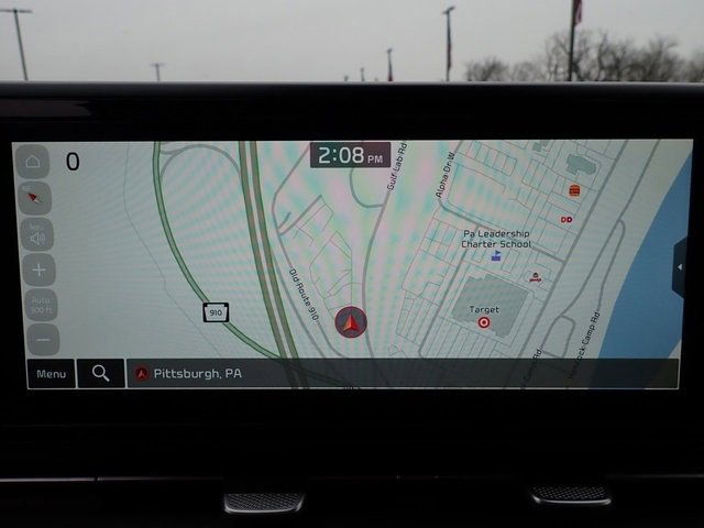 Used 2024 Kia Carnival EX image 26