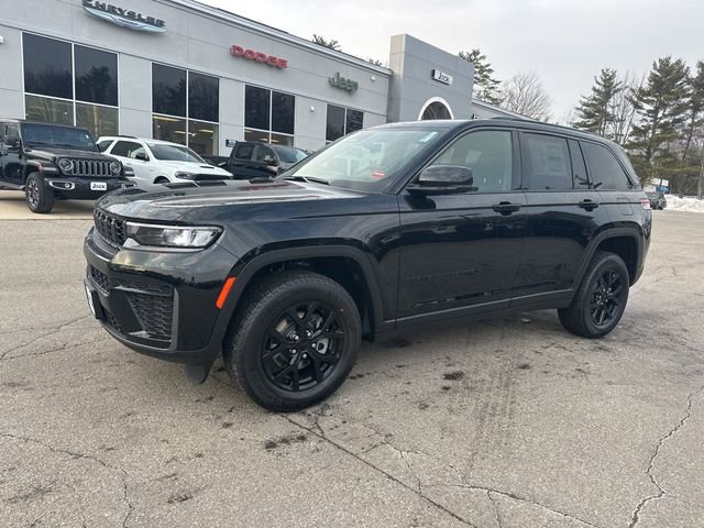 New 2026 Jeep Grand Cherokee Altitude AWD/4WD image 1