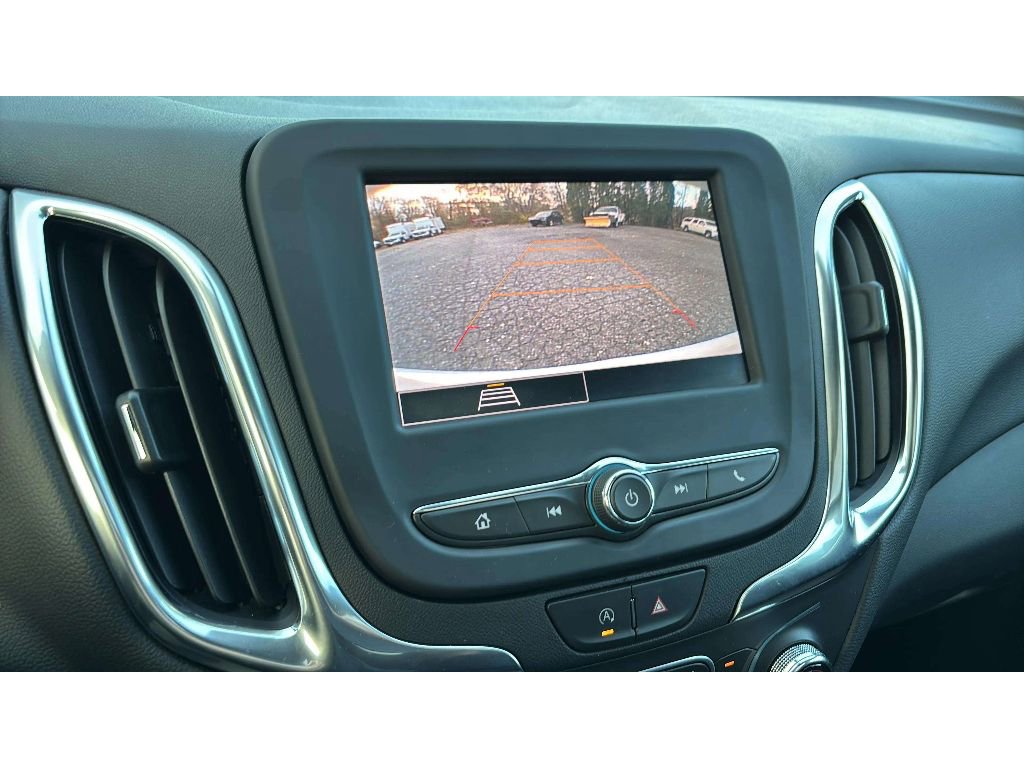 Used 2022 Chevrolet Equinox LT image 18