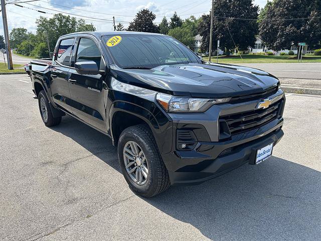 Certified 2024 Chevrolet Colorado LT w/ LT Convenience Package II AWD/4WD image 7