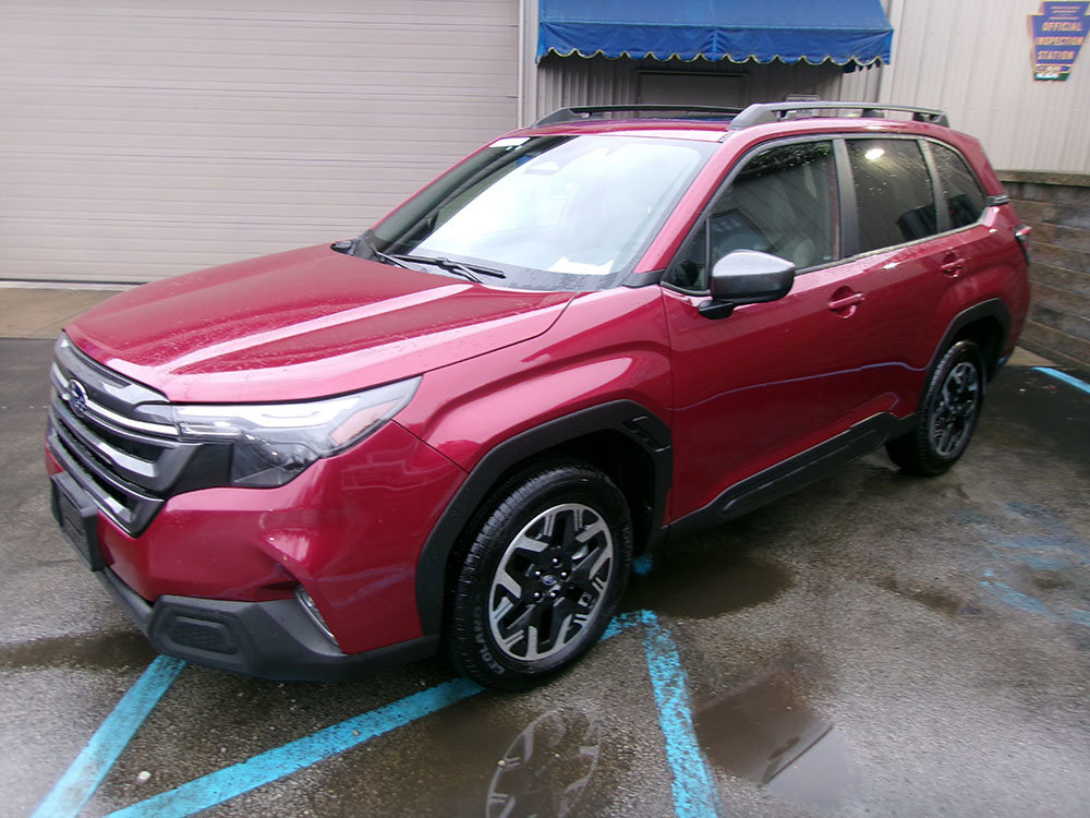 Used 2025 Subaru Forester Premium w/ Convenience Package #1 image 1