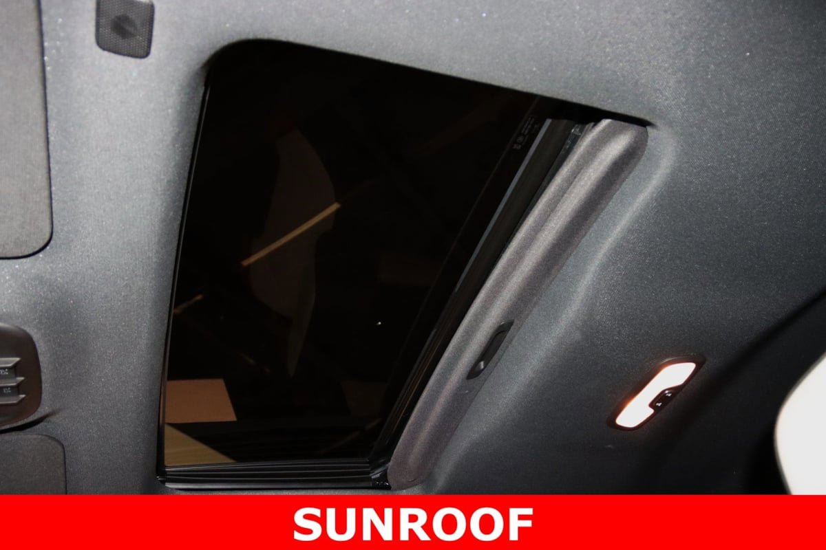 Used 2023 GMC Canyon AT4X image 12