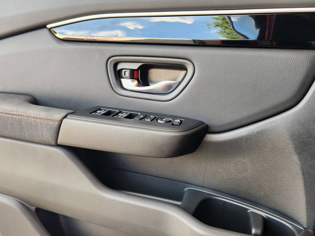 New 2026 Honda Pilot Sport image 17