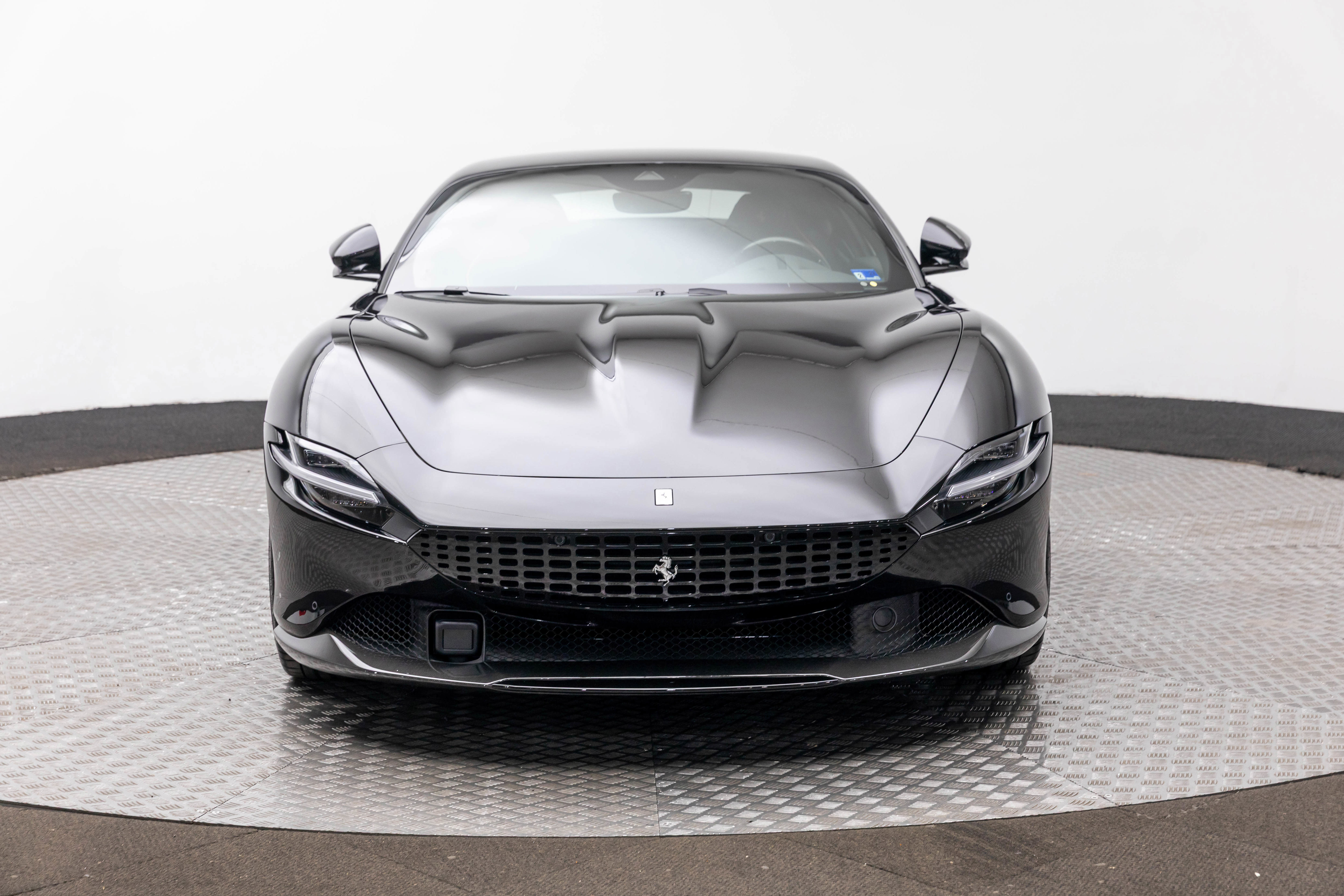 Certified 2021 Ferrari Roma image 10