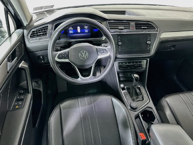 Certified 2024 Volkswagen Tiguan SE AWD/4WD image 23