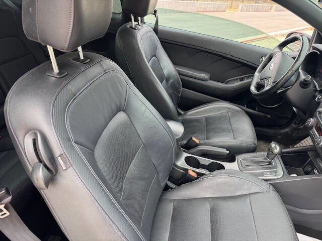 Used 2014 Kia Forte Koup SX w/ SX Premium Package FWD image 13