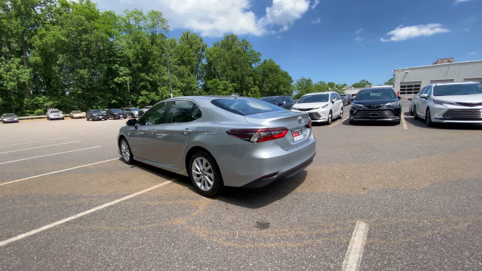 Used 2023 Toyota Camry LE AWD/4WD image 12