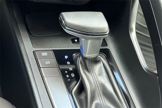 Used 2025 Hyundai Elantra Sport image 25