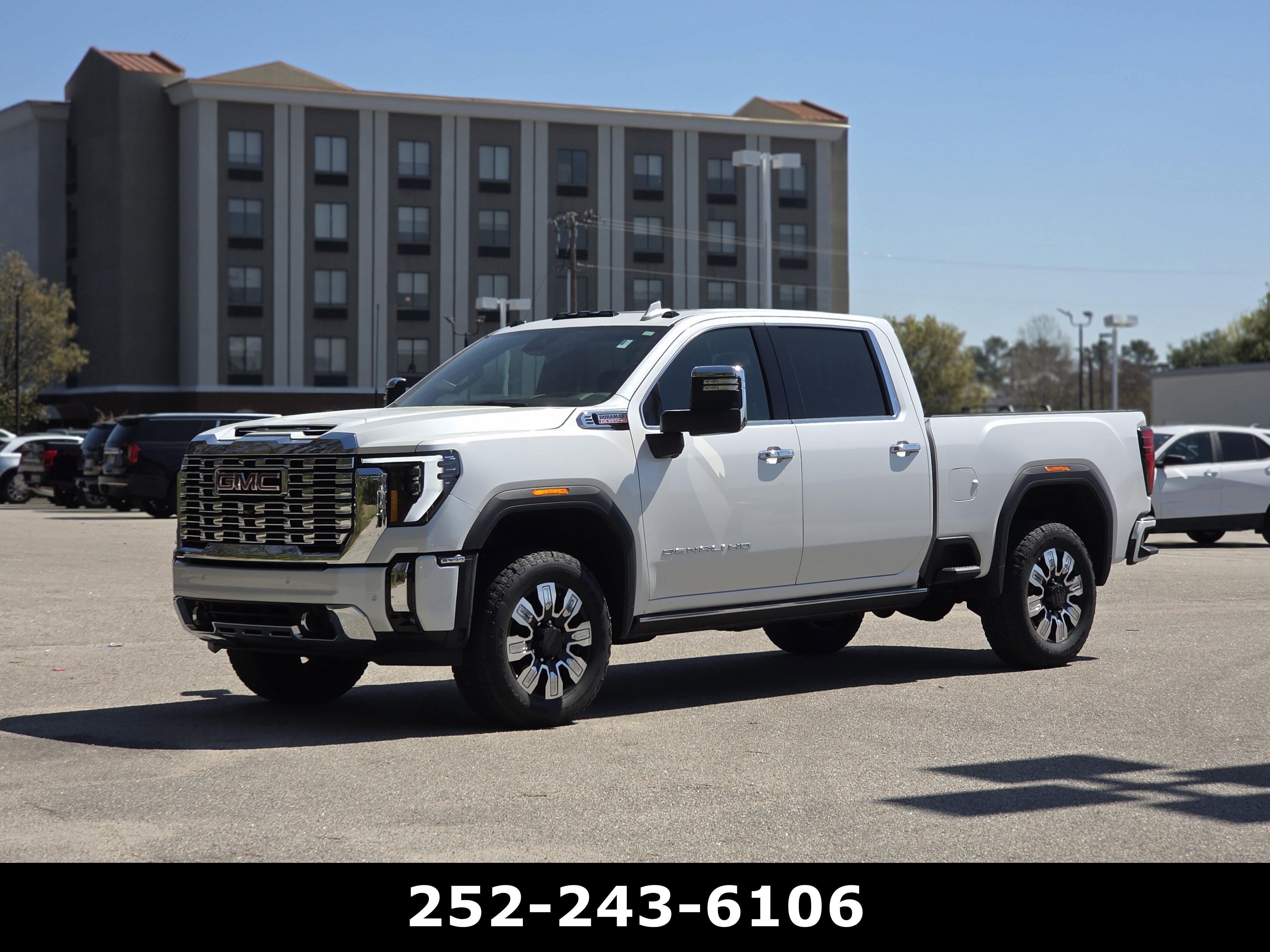 Used 2025 GMC Sierra 2500 Denali w/ Denali Reserve Package image 3