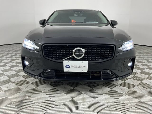 Used 2024 Volvo S60 B5 Core FWD image 14