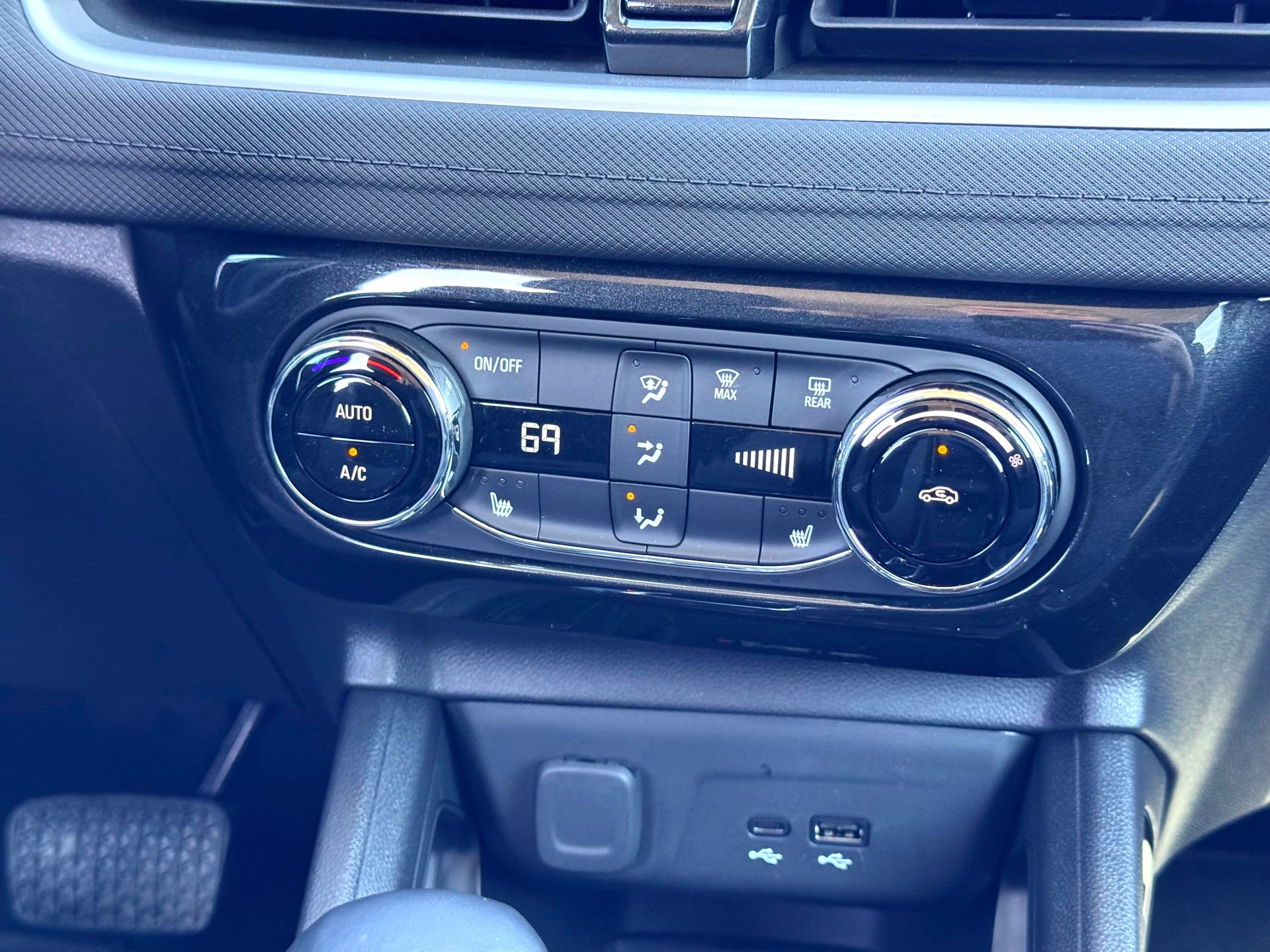 Used 2026 Chevrolet TrailBlazer LT w/ Convenience Package image 27