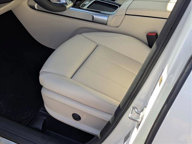 New 2026 Mercedes-Benz GLB 250 GLB 250 image 4