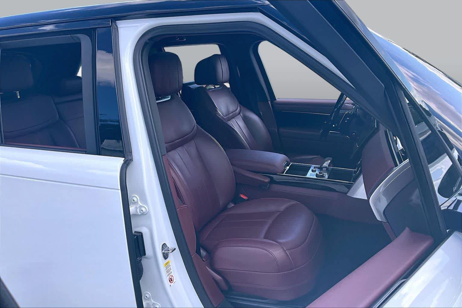 Used 2023 Land Rover Range Rover SE AWD/4WD image 9