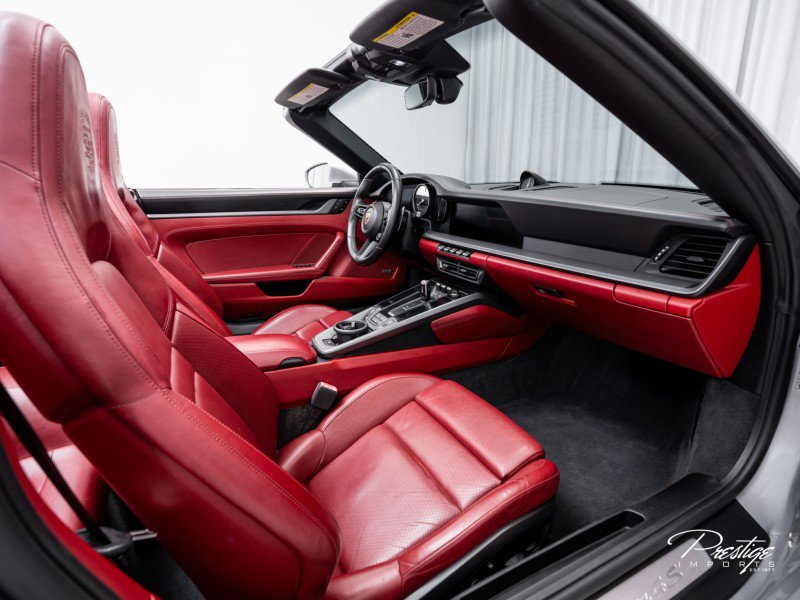 Used 2020 Porsche 911 Carrera 4S image 40