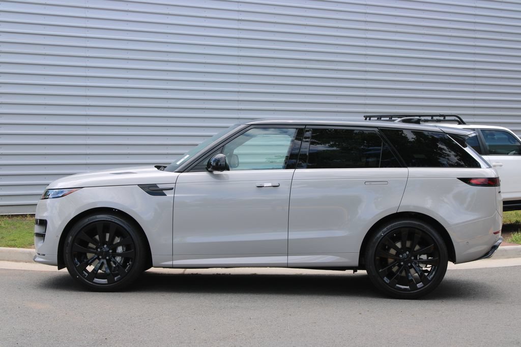 New 2026 Land Rover Range Rover Sport Dynamic SE AWD/4WD image 2