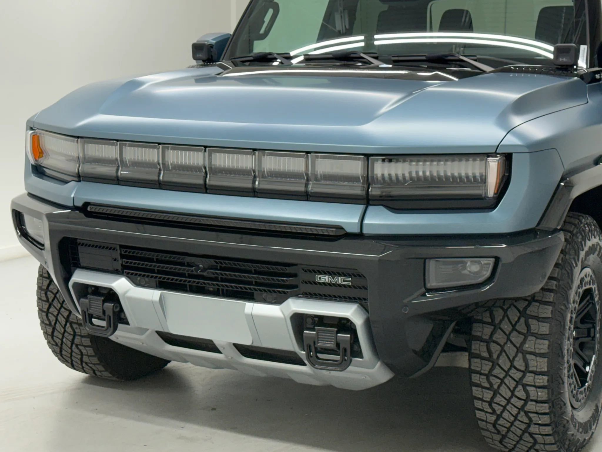 Used 2024 GMC Hummer EV 3X w/ Omega Edition image 42