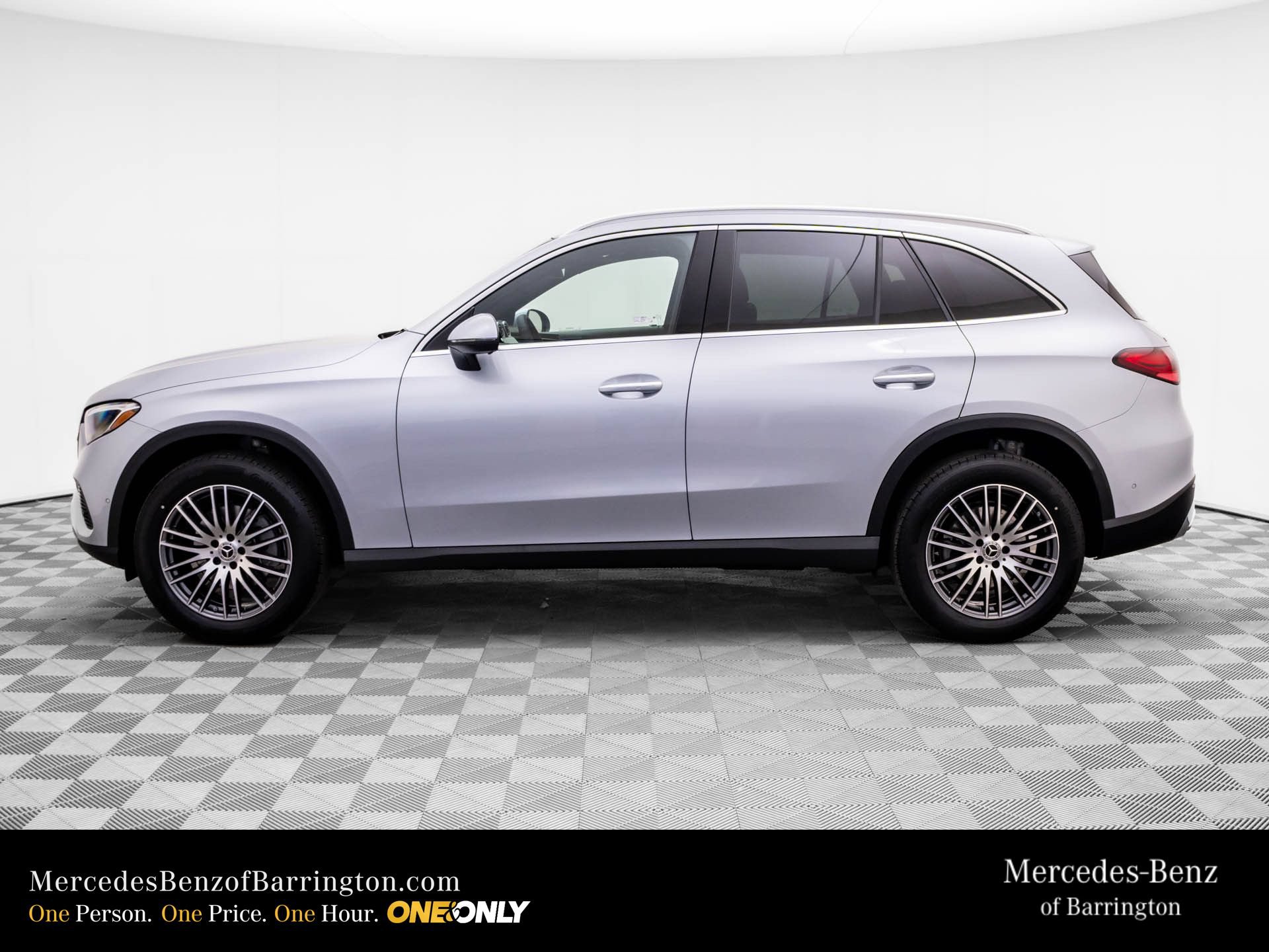 New 2026 Mercedes-Benz GLC 300 4MATIC image 2