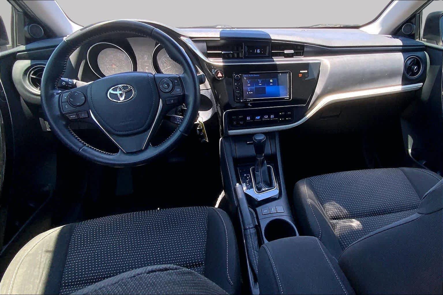 Used 2018 Toyota Corolla iM FWD image 16