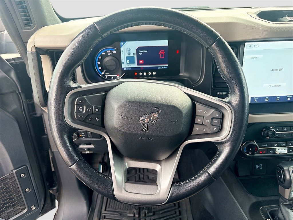 Used 2022 Ford Bronco Wildtrak image 11