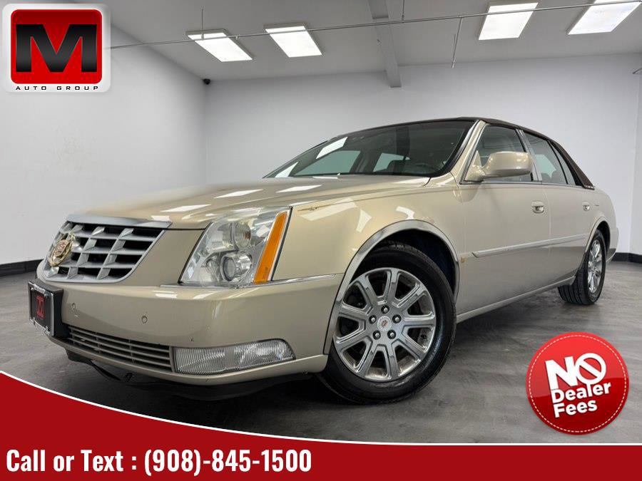 Used 2008 Cadillac DTS w/ Sun And Sound Package image 1