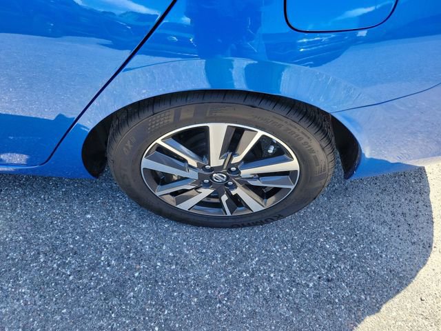 Used 2021 Nissan Versa SV FWD image 7