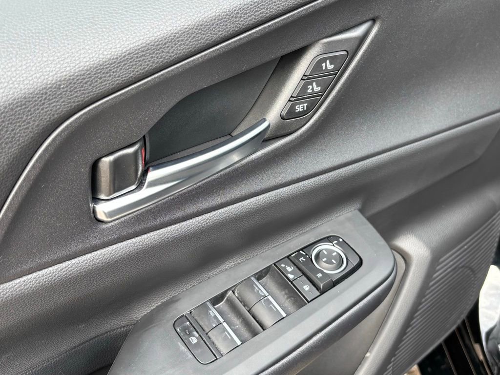 Used 2024 Toyota Prius Prime Premium w/ Advanced Technology Package image 30