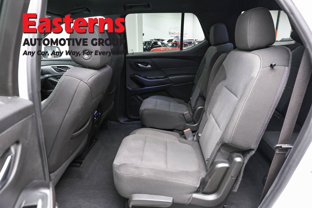 Used 2023 Chevrolet Traverse LT w/ Rear Camera Mirror Package AWD/4WD image 22