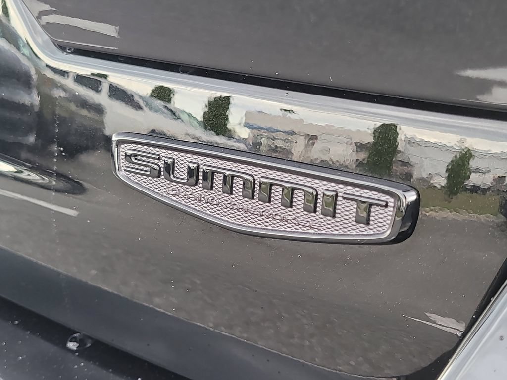 New 2026 Jeep Grand Cherokee Summit AWD/4WD image 8