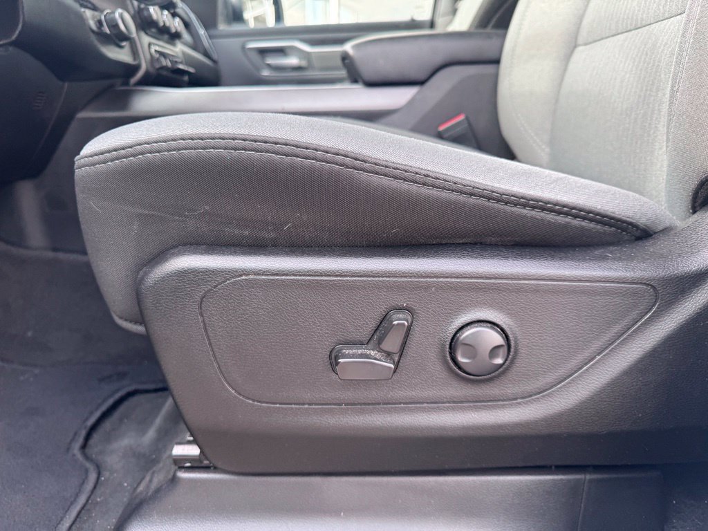 Used 2022 RAM 1500 Big Horn AWD/4WD image 15