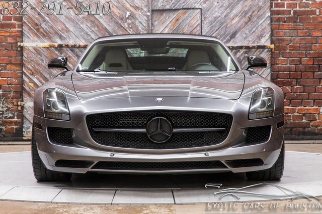 Used 2014 Mercedes-Benz SLS AMG GT Roadster w/ Designo Style Package image 11