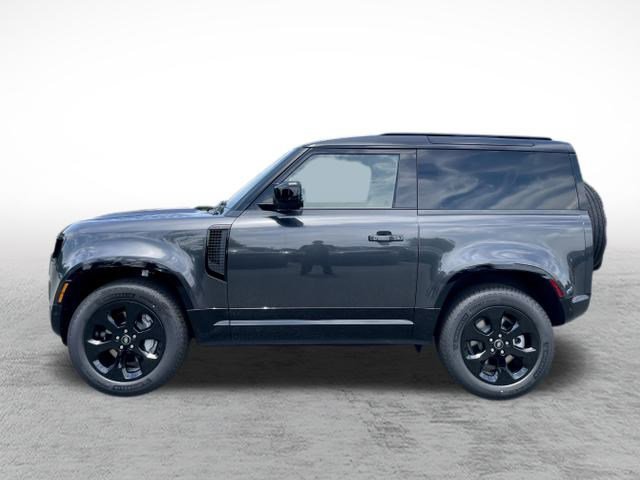 New 2025 Land Rover Defender 90 X-Dynamic SE image 8