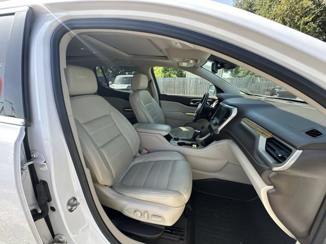Used 2019 GMC Acadia Denali w/ Technology Package FWD image 13