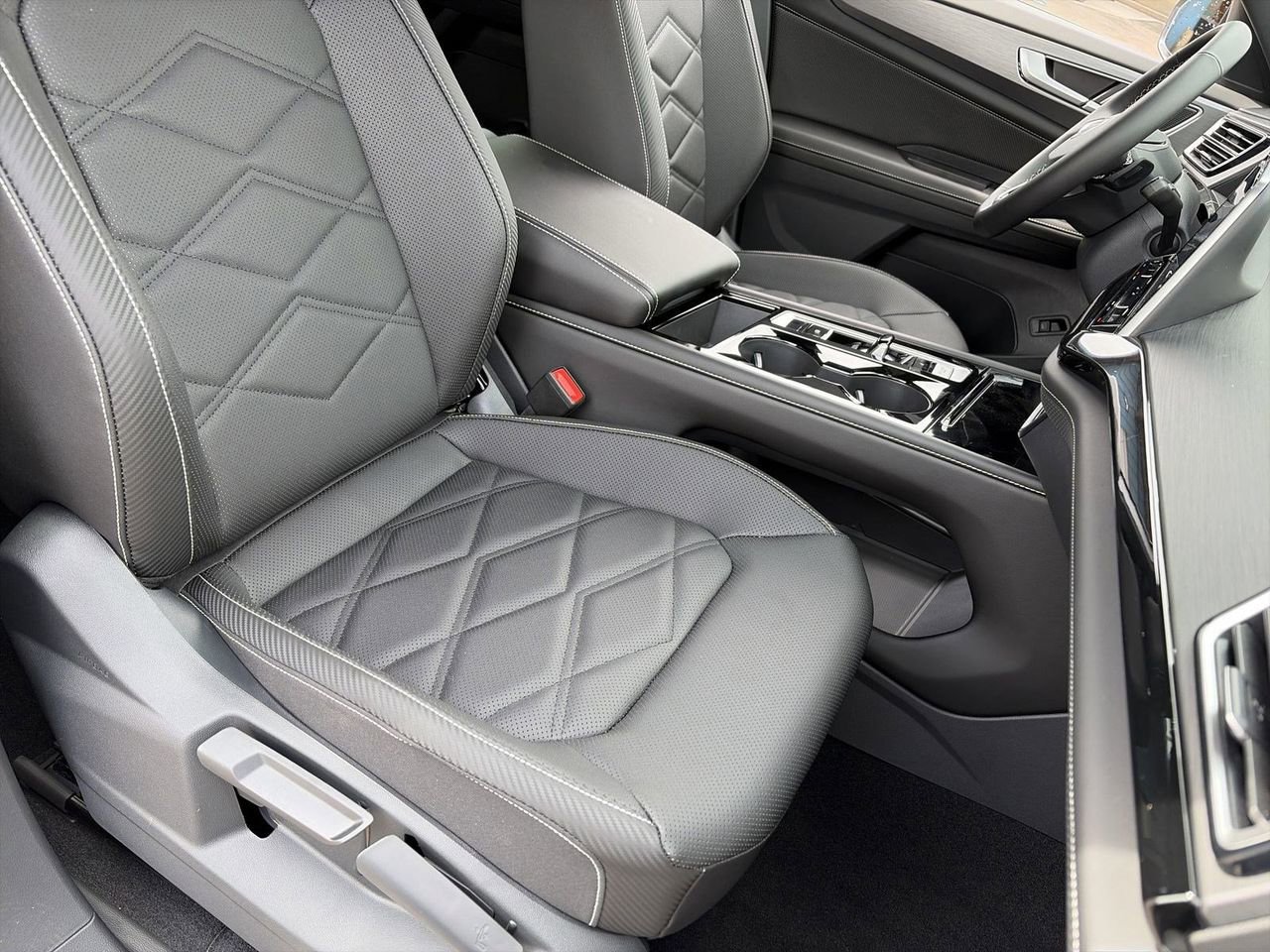 New 2026 Volkswagen Atlas Cross Sport SE image 7
