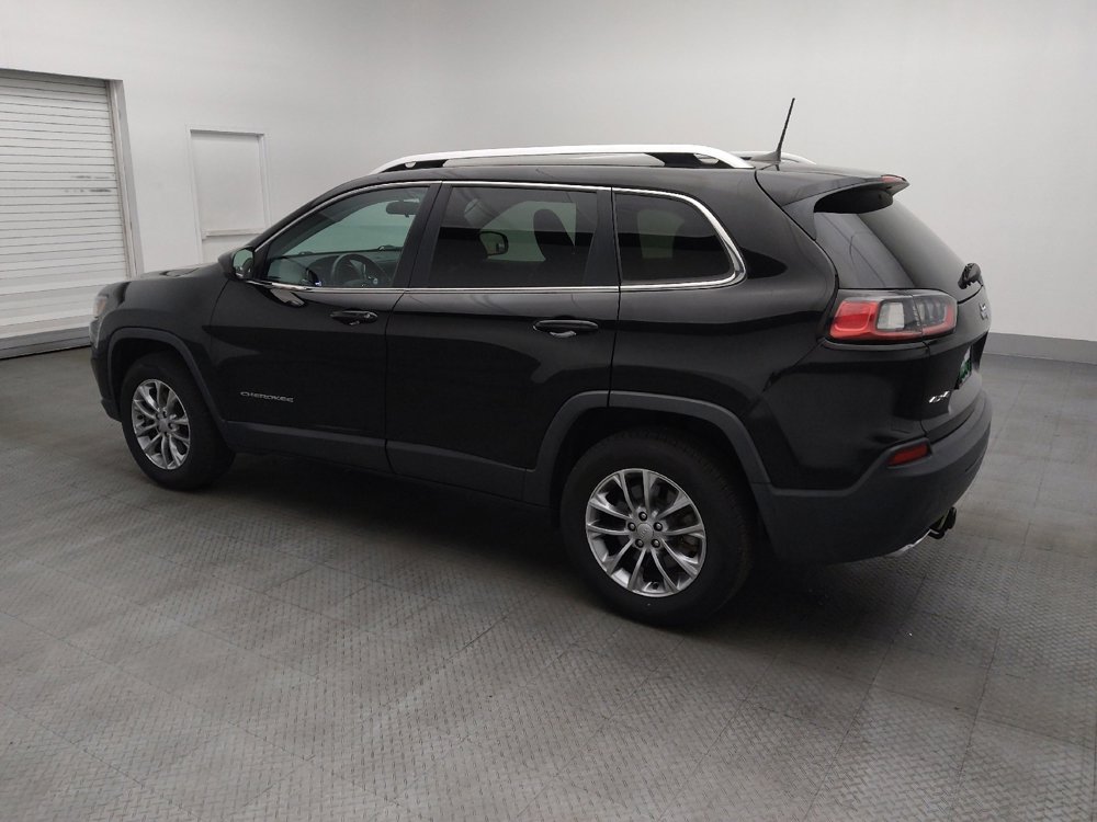 Used 2019 Jeep Cherokee Latitude Plus image 3