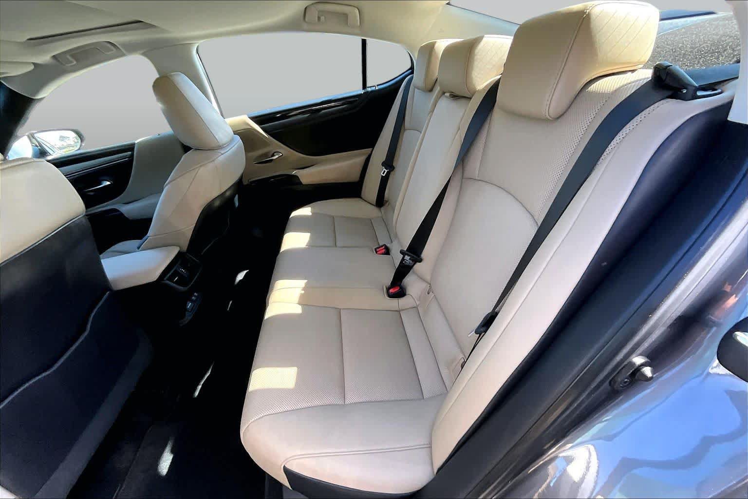 Used 2021 Lexus ES 350 w/ Premium Package FWD image 21