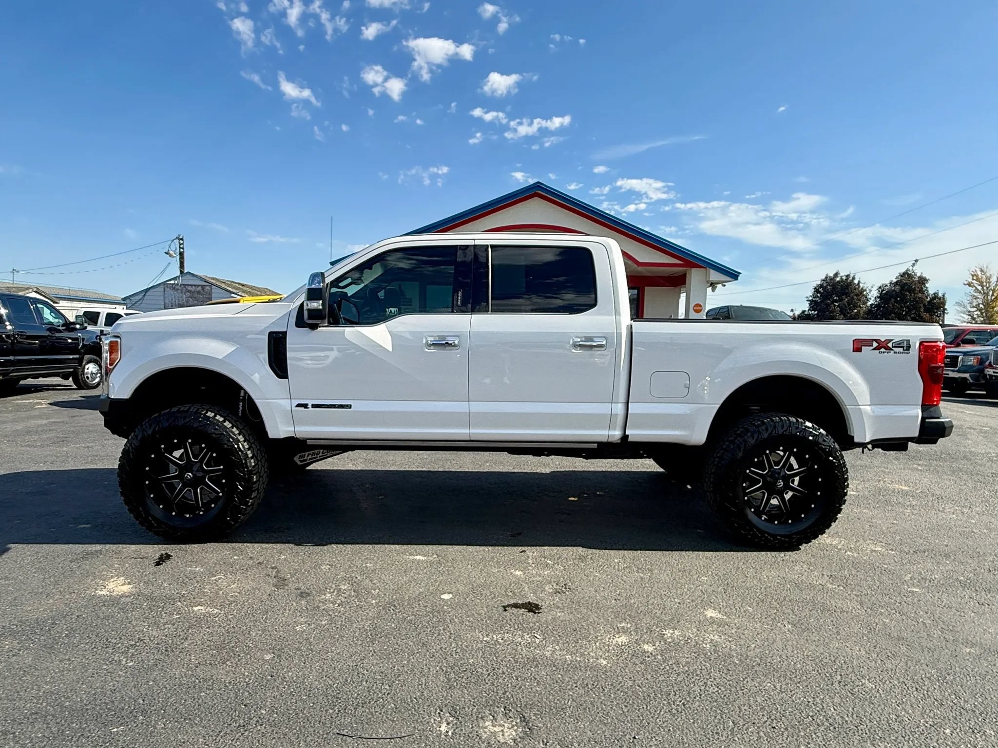 Used 2017 Ford F350 Platinum w/ Platinum Ultimate Package AWD/4WD image 2