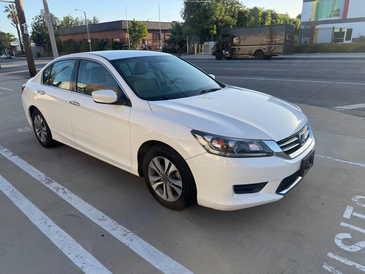 Used 2015 Honda Accord LX image 5