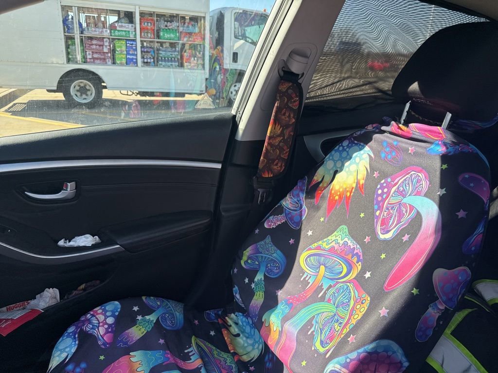 Used 2015 Hyundai Elantra GT w/ Option Group 02 image 8