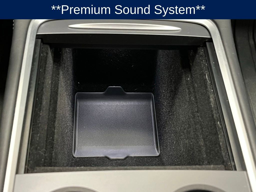 Used 2022 Tesla Model Y Performance image 11